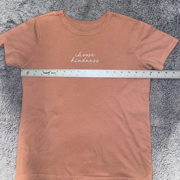 Zoe + Liv Women’s Short Sleeve Statement Tee - Picture 6 of 6